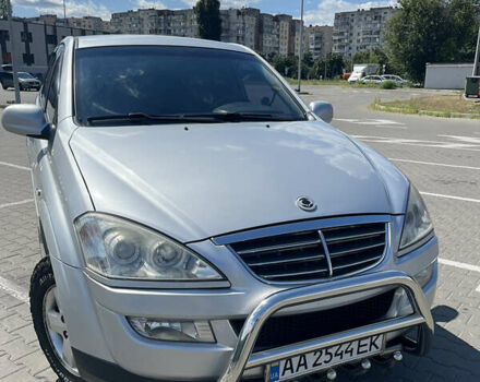 Серый Cанг Йонг Кирон, объемом двигателя 2 л и пробегом 216 тыс. км за 7900 $, фото 4 на Automoto.ua