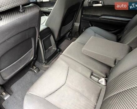 Серый Cанг Йонг Кирон, объемом двигателя 2.3 л и пробегом 163 тыс. км за 5990 $, фото 44 на Automoto.ua