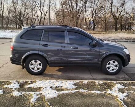 Серый Cанг Йонг Кирон, объемом двигателя 2.3 л и пробегом 126 тыс. км за 9700 $, фото 3 на Automoto.ua