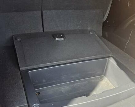 Серый Cанг Йонг Кирон, объемом двигателя 2 л и пробегом 150 тыс. км за 10000 $, фото 2 на Automoto.ua