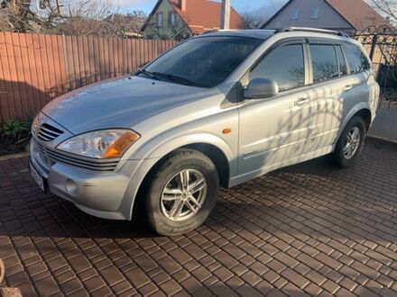 Сірий Cанг Йонг Kyron, об'ємом двигуна 2 л та пробігом 191 тис. км за 4300 $, фото 1 на Automoto.ua