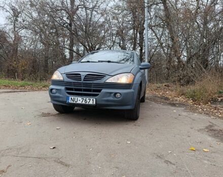 Сірий Cанг Йонг Kyron, об'ємом двигуна 2 л та пробігом 293 тис. км за 4999 $, фото 1 на Automoto.ua