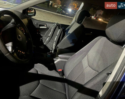 Синий Cанг Йонг Кирон, объемом двигателя 2 л и пробегом 250 тыс. км за 8000 $, фото 2 на Automoto.ua