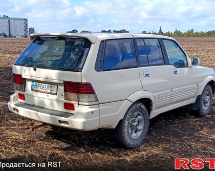 Білий Cанг Йонг Муссо, об'ємом двигуна 2.9 л та пробігом 44 тис. км за 3500 $, фото 2 на Automoto.ua
