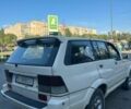 Белый Cанг Йонг Муссо, объемом двигателя 2.9 л и пробегом 250 тыс. км за 3800 $, фото 2 на Automoto.ua