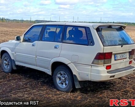 Білий Cанг Йонг Муссо, об'ємом двигуна 2.9 л та пробігом 44 тис. км за 3500 $, фото 3 на Automoto.ua