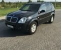 Чорний Cанг Йонг Rexton II, об'ємом двигуна 2.7 л та пробігом 142 тис. км за 10300 $, фото 1 на Automoto.ua