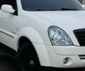 Білий Cанг Йонг Rexton, об'ємом двигуна 2.7 л та пробігом 275 тис. км за 8500 $, фото 1 на Automoto.ua