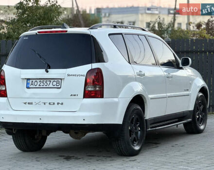 Білий Cанг Йонг Rexton, об'ємом двигуна 2.7 л та пробігом 245 тис. км за 7850 $, фото 18 на Automoto.ua