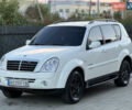 Білий Cанг Йонг Rexton, об'ємом двигуна 2.7 л та пробігом 245 тис. км за 7850 $, фото 3 на Automoto.ua