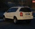 Білий Cанг Йонг Rexton, об'ємом двигуна 2.7 л та пробігом 151 тис. км за 10800 $, фото 3 на Automoto.ua