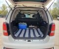 Белый Cанг Йонг Рекстон, объемом двигателя 2.7 л и пробегом 115 тыс. км за 9700 $, фото 3 на Automoto.ua