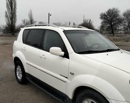 Білий Cанг Йонг Rexton, об'ємом двигуна 2.7 л та пробігом 281 тис. км за 9000 $, фото 2 на Automoto.ua