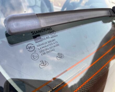 Белый Cанг Йонг Рекстон, объемом двигателя 2.7 л и пробегом 162 тыс. км за 12500 $, фото 19 на Automoto.ua