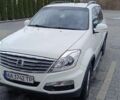 Белый Cанг Йонг Рекстон, объемом двигателя 2.7 л и пробегом 290 тыс. км за 11500 $, фото 1 на Automoto.ua