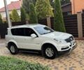 Білий Cанг Йонг Rexton, об'ємом двигуна 2.7 л та пробігом 115 тис. км за 12300 $, фото 3 на Automoto.ua