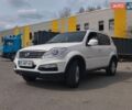 Белый Cанг Йонг Рекстон, объемом двигателя 2.7 л и пробегом 147 тыс. км за 10500 $, фото 1 на Automoto.ua