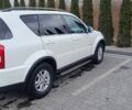 Білий Cанг Йонг Rexton, об'ємом двигуна 2.7 л та пробігом 290 тис. км за 11000 $, фото 4 на Automoto.ua