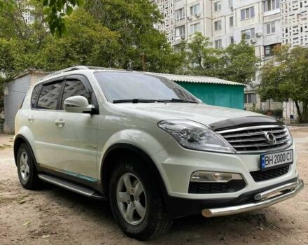 Білий Cанг Йонг Rexton, об'ємом двигуна 2.7 л та пробігом 170 тис. км за 12299 $, фото 5 на Automoto.ua