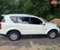 Білий Cанг Йонг Rexton, об'ємом двигуна 2 л та пробігом 82 тис. км за 11500 $, фото 4 на Automoto.ua