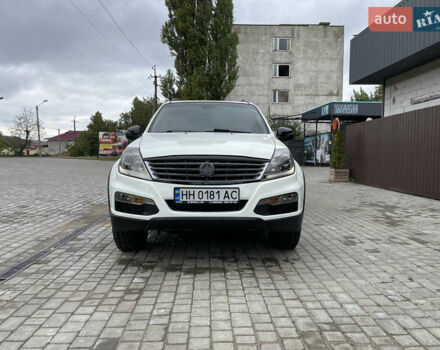 Белый Cанг Йонг Рекстон, объемом двигателя 2 л и пробегом 120 тыс. км за 13800 $, фото 10 на Automoto.ua