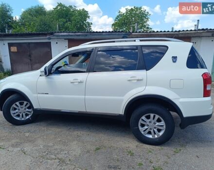 Білий Cанг Йонг Rexton, об'ємом двигуна 2 л та пробігом 232 тис. км за 10299 $, фото 8 на Automoto.ua
