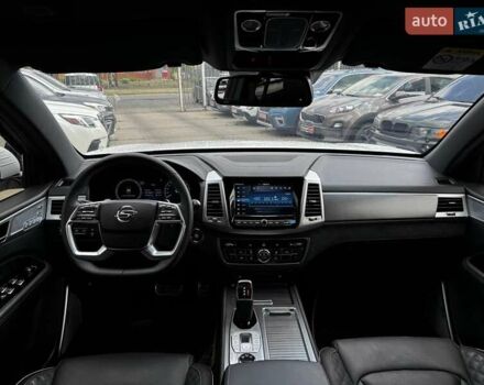 Білий Cанг Йонг Rexton, об'ємом двигуна 2.2 л та пробігом 13 тис. км за 46290 $, фото 51 на Automoto.ua