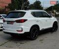 Білий Cанг Йонг Rexton, об'ємом двигуна 2.2 л та пробігом 13 тис. км за 46290 $, фото 6 на Automoto.ua