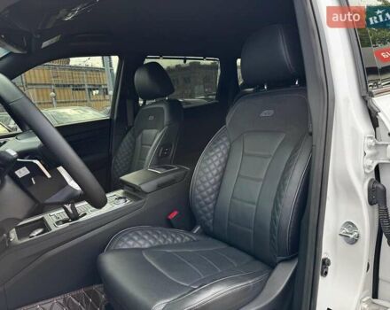 Білий Cанг Йонг Rexton, об'ємом двигуна 2.2 л та пробігом 13 тис. км за 46290 $, фото 23 на Automoto.ua