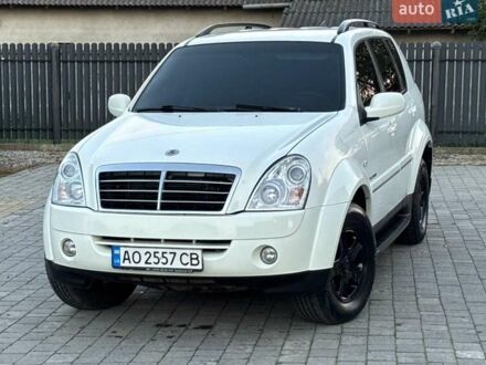 Cанг Йонг Rexton 2008 у Івано-Франківську на Automoto.ua Білий Cанг Йонг Rexton, об'ємом двигуна 2.7 л та пробігом 245 тис. км за 7850 $, фото 1 на Automoto.ua