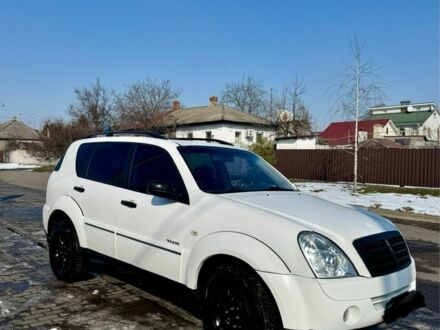 Cанг Йонг Rexton 2008 у Кременчуге на Automoto.ua Білий Cанг Йонг Rexton, об'ємом двигуна 2.7 л та пробігом 240 тис. км за 7300 $, фото 1 на Automoto.ua