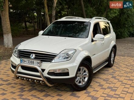 Білий Cанг Йонг Rexton, об'ємом двигуна 2.7 л та пробігом 116 тис. км за 12300 $, фото 1 на Automoto.ua
