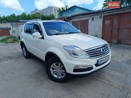 Білий Cанг Йонг Rexton, об'ємом двигуна 2 л та пробігом 232 тис. км за 10750 $, фото 1 на Automoto.ua