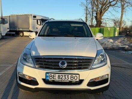 Білий Cанг Йонг Rexton, об'ємом двигуна 2 л та пробігом 73 тис. км за 12700 $, фото 1 на Automoto.ua