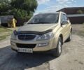 Бежевий Cанг Йонг Rexton, об'ємом двигуна 2 л та пробігом 189 тис. км за 7300 $, фото 1 на Automoto.ua