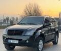 Черный Cанг Йонг Рекстон, объемом двигателя 2.7 л и пробегом 228 тыс. км за 6400 $, фото 1 на Automoto.ua