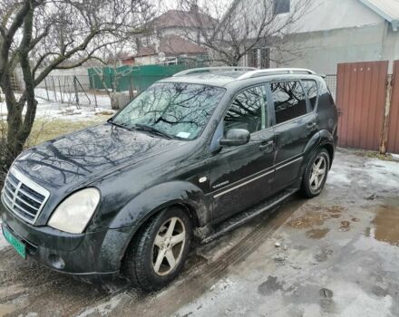 Черный Cанг Йонг Рекстон, объемом двигателя 2.7 л и пробегом 397 тыс. км за 42000 $, фото 1 на Automoto.ua