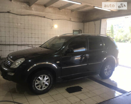 Чорний Cанг Йонг Rexton, об'ємом двигуна 2.8 л та пробігом 233 тис. км за 6000 $, фото 10 на Automoto.ua