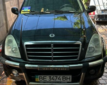 Чорний Cанг Йонг Rexton, об'ємом двигуна 3 л та пробігом 195 тис. км за 6500 $, фото 1 на Automoto.ua
