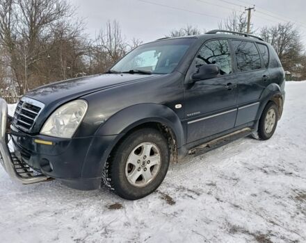 Черный Cанг Йонг Рекстон, объемом двигателя 2.7 л и пробегом 340 тыс. км за 7300 $, фото 2 на Automoto.ua