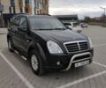 Чорний Cанг Йонг Rexton, об'ємом двигуна 2.7 л та пробігом 304 тис. км за 6798 $, фото 2 на Automoto.ua