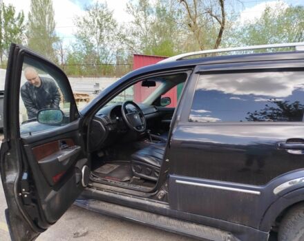 Черный Cанг Йонг Рекстон, объемом двигателя 2.7 л и пробегом 340 тыс. км за 8800 $, фото 4 на Automoto.ua