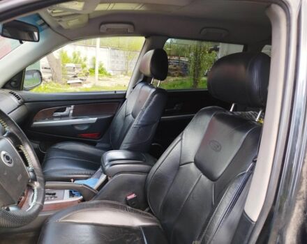 Черный Cанг Йонг Рекстон, объемом двигателя 2.7 л и пробегом 340 тыс. км за 8800 $, фото 6 на Automoto.ua