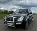 Чорний Cанг Йонг Rexton, об'ємом двигуна 0.27 л та пробігом 312 тис. км за 5500 $, фото 1 на Automoto.ua