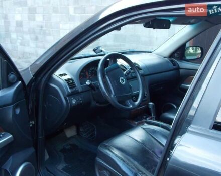 Чорний Cанг Йонг Rexton, об'ємом двигуна 2.7 л та пробігом 271 тис. км за 6500 $, фото 3 на Automoto.ua