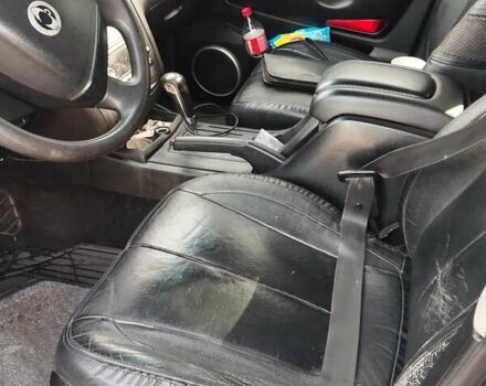 Чорний Cанг Йонг Rexton, об'ємом двигуна 2.69 л та пробігом 310 тис. км за 6000 $, фото 2 на Automoto.ua