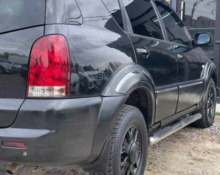 Чорний Cанг Йонг Rexton, об'ємом двигуна 2.8 л та пробігом 120 тис. км за 4400 $, фото 4 на Automoto.ua