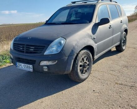 Чорний Cанг Йонг Rexton, об'ємом двигуна 2.7 л та пробігом 250 тис. км за 3000 $, фото 1 на Automoto.ua