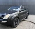 Черный Cанг Йонг Рекстон, объемом двигателя 2.7 л и пробегом 300 тыс. км за 2900 $, фото 6 на Automoto.ua