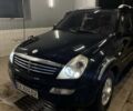 Черный Cанг Йонг Рекстон, объемом двигателя 2.7 л и пробегом 200 тыс. км за 8500 $, фото 1 на Automoto.ua